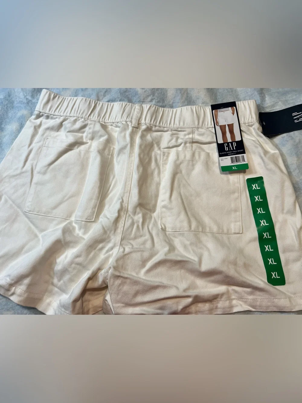 GAP White Elastic-Waist Patch Pocket Shorts